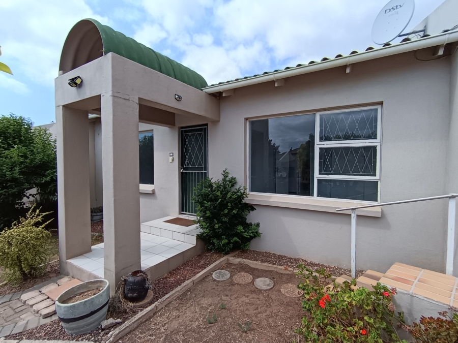 2 Bedroom Property for Sale in Wavecrest Eastern Cape